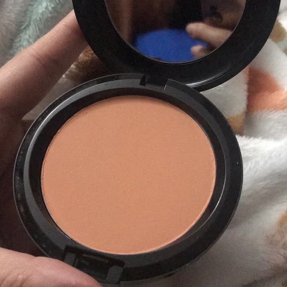 NWB MAC Prep & Prime CC Recharge Powder FULL - Picture 6 of 6